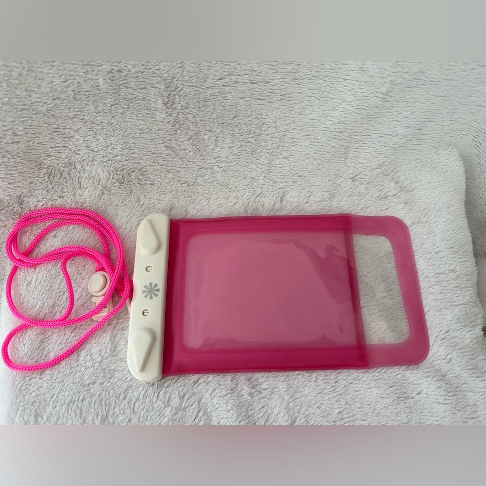 Waterproof Floating Phone Pouch